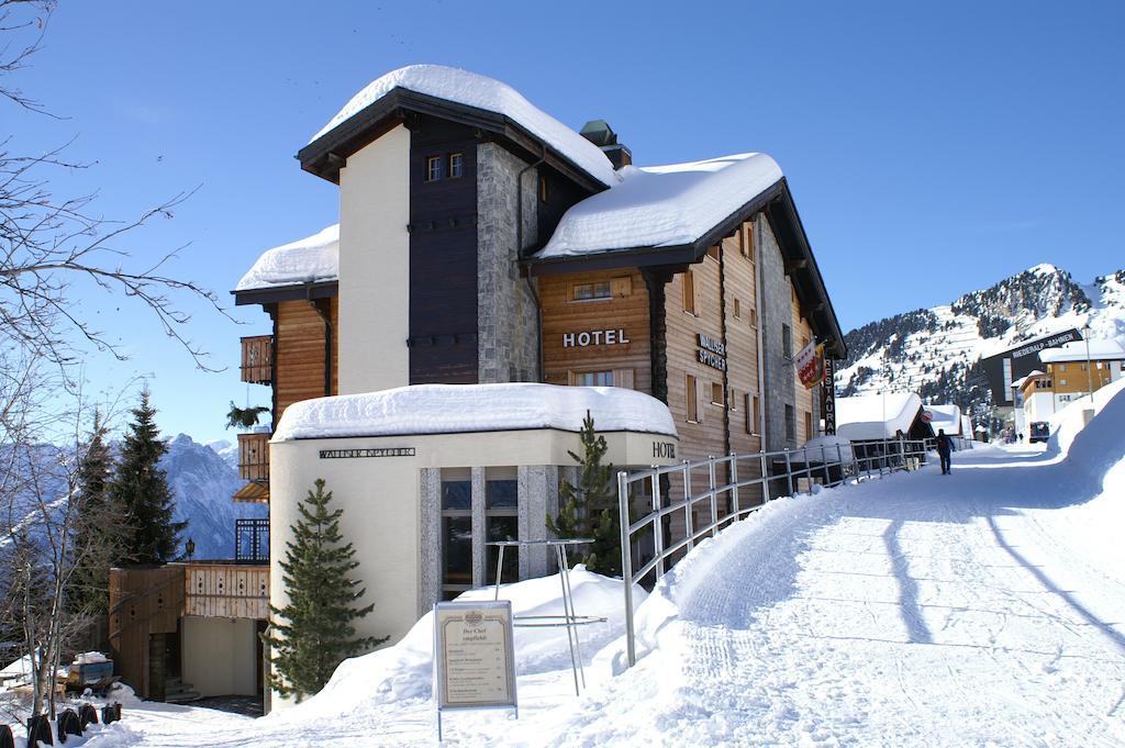 Swiss Chalet-Style Hotel Walliser Spycher Рідеральп Номер фото