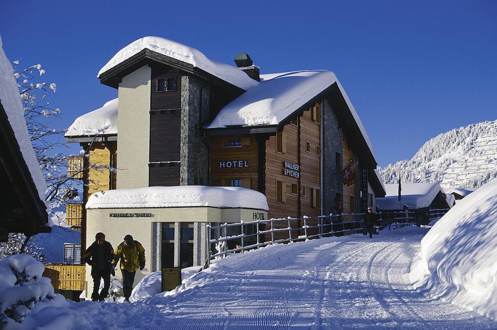 Swiss Chalet-Style Hotel Walliser Spycher Рідеральп Екстер'єр фото